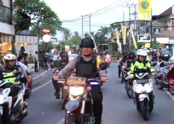 Srikandi Polres Gianyar Laksanakan Patroli Antisipasi Perayaan Tahun Baru