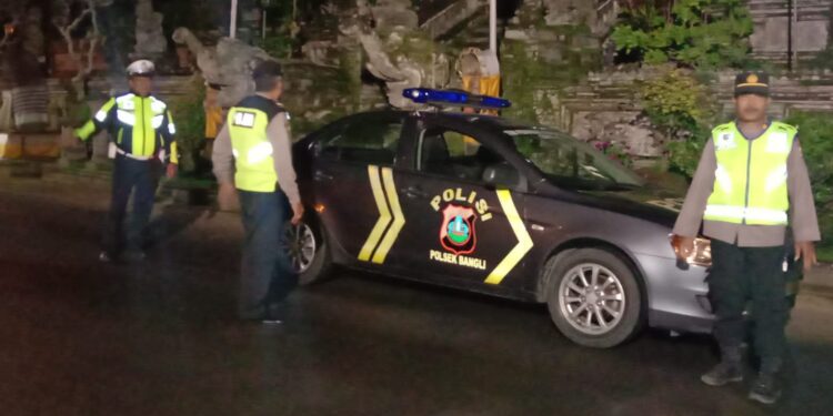 Personil Polsek Bangli di Pimpin Pawas Tingkatkan KRYD, Melalui Patroli Malam dan Sambangi Pekemitan