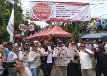 Destinasi Wisata Terbaru, Jembatan Gantung Kedungringin Telah Diresmikan H. Sumail Abdullah