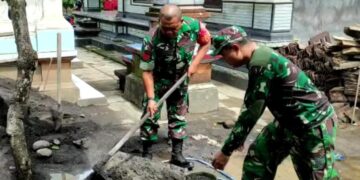 Dandim Tabanan Perintahkan Anggota Bersama – sama Warga Untuk Percepat Pembangunan RTLH
