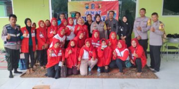 Laksanakan Program,Jum’at Curhat, Kapolsek Benowo Dengar Langsung Keluhan Warga