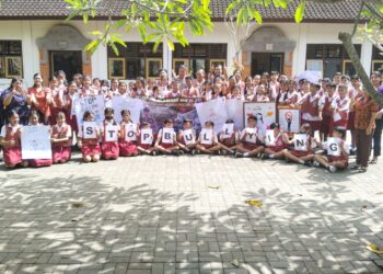 Polsek Ubud Gelar Program Polri Mengajar di SDN 1 Sayan
