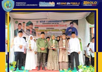 Staf Ahli Bupati Labuhanbatu Hadiri Peringatan Isra’ Mi’raj Nabi Muhammad SAW Ke 1444 H di MTsN 1 Labuhanbatu