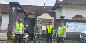 TNI-POLRI Tabanan Bersama – sama Mengamankan Ibadah Jum’at Agung