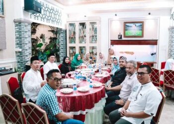 Bupati Labuhanbatu Silaturahmi dan Buka Bersama dengan Karyawan Elpi Al – Azis Rantauprapat