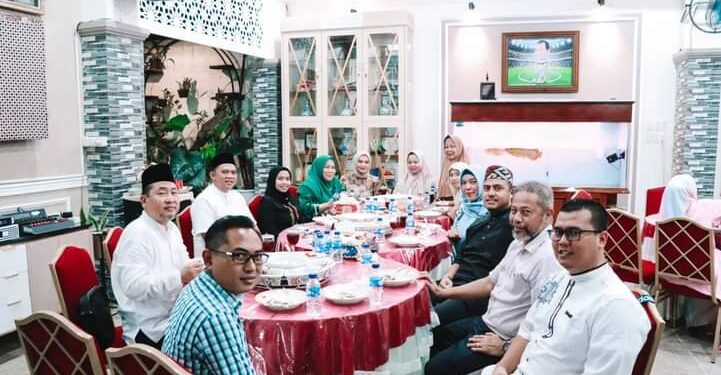 Bupati Labuhanbatu Silaturahmi dan Buka Bersama dengan Karyawan Elpi Al – Azis Rantauprapat