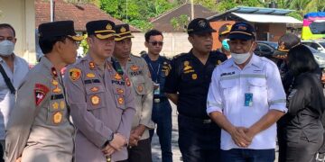 Wakapolda Bali Tinjau Kesiapan Pengamanan Pelabuhan Padangbai Dalam Rangka Operasi Ketupat Agung 2023