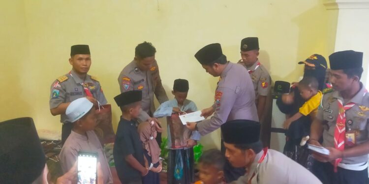 Jelang Lebaran, Polsek Banyuates dan Saka Bhayangkara Santuni Anak Yatim dan Buka Puasa Bersama