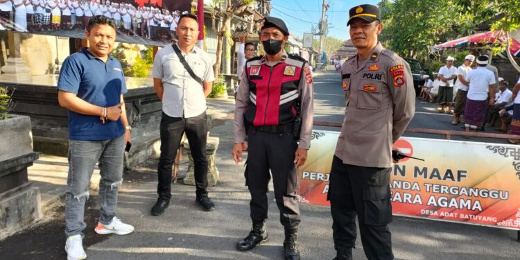 Polsek Sukawati Atensi Kunjungan Gubernur Bali di Batubulan