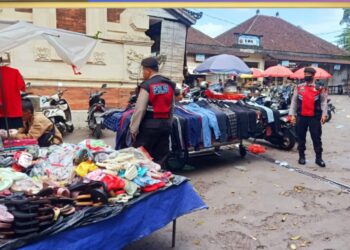 Sambangi Pasar Desa Sayan, Polsek Ubud Serap Informasi Masyarakat Dalam Jum’at Curhat