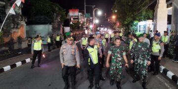Patroli Sekala Besar Gabungan TNI POLRI Pengamanan Malam Takbiran Hari Raya Idul Fitri 1444 Hijriah
