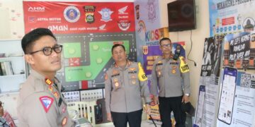 Pastikan Pelayanan Sesuai Prosedur, Kapolres Gianyar Cek Pelayanan SIM