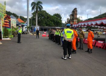 Apel Pagi Ops Ketupat Agung 2023 di Pelabuhan Padangbai