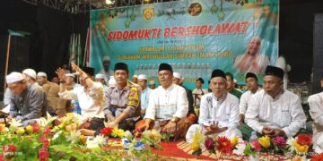 Desa Sidomukti Kecamatan Weleri Adakan Sholawatan Bersama Majelis Grayak