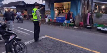 Polsek Abang Pengaturan Lalu Lintas, Cegah Kemacetan