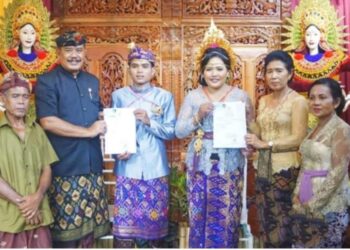 Hadiri 13 Undangan Pernikahan, Wabup Kasta Serahkan 5 Kawi Smara
