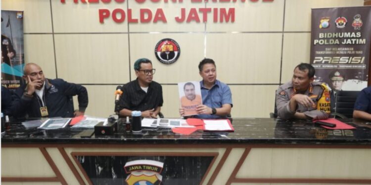 PRESS RELEASE ! Polda Jatim Ungkap Kasus Pelanggaran UU ITE Dengan Korban PMI Hong Kong