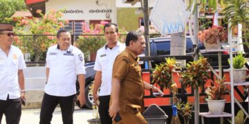 Plh. Sekda Ir. Hasan Heri Tinjau Kampung KB Desa Pondok Batu di Kec. Bilah Hulu