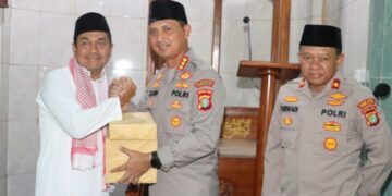 Gelar “Jum’at Curhat”, Ini Pesan Kapolres Metro Tangerang Kota ke Masyarakat Neglasari