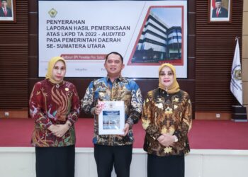 Bupati, Wakil Bupati dan Ketua DPRD Labuhanbatu Terima Predikat Opini WTP dari Badan Pemeriksa Keuangan RI