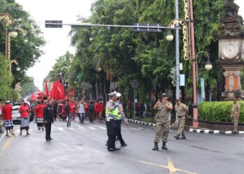 Polres Gianyar Laksanakan Pengamanan Pendaftaran Bakal Calon Legislatif