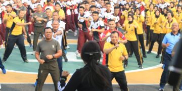 Tingkatkan Sinergitas, Polda Jatim dan Seluruh Jajaran Gelar Olahraga Bersama TNI
