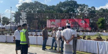 Tingkatkqn KRYD, Pawas Bersama Anggota Sambangi Pameran Bonsai Di Alun-alun Bangli