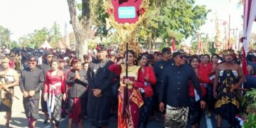 Personil Polsek Bangli Laksanakan Pengamanan Pawai Budaya Se-Kabupaten Bangli Dalam Rangka HUT Kota Bangli Ke-819