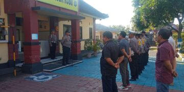Pelaksanaan Giat Apel Pagi Personil Polsek Kubu di Pimpin Kapolsek