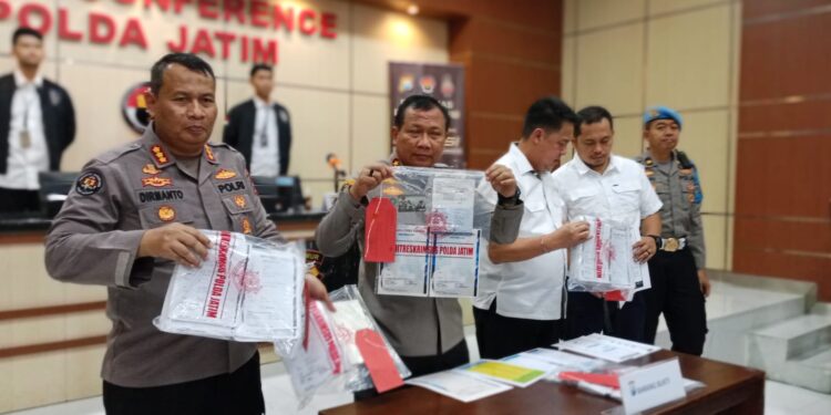 Polda Jatim Kembali Ungkap Kasus Penipuan Trading Pekerja Migran Indonesia