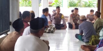Tampung Aspirasi Masyarakat, Kapolsek Kenduruan Polres Tuban Kembali Gelar Jum’at Curhat