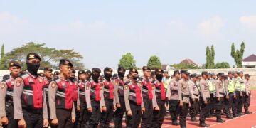 Kapolres Kendal Pimpin Pengamanan Pertandingan Sepak Bola PSIS Semarang Vs Persik Kendal