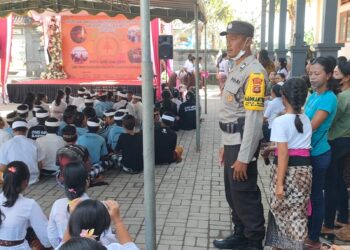 Polsek Blahbatuh Amankan Pengumuman Kelulusan Siswa SMP