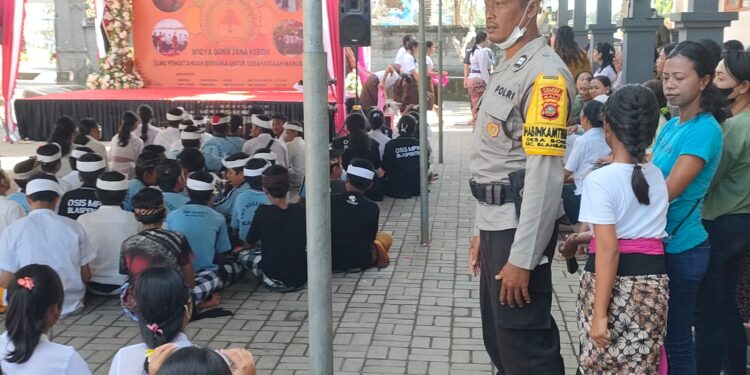 Polsek Blahbatuh Amankan Pengumuman Kelulusan Siswa SMP