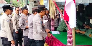 Polsek Sidemen Dampingi Tim Penilai Lomba Siskamling Dalam Rangka Menyambut Hari Bhayangkara ke-77