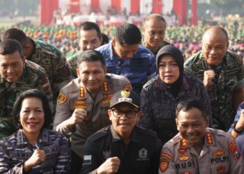 Pupuk Soliditas TNI-POLRI, Ribuan Prajurit Padati Lapangan Rampal Kota Malang