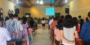 Personil Polsek Bangli Amankan Kegiatan Ibadah Umat Kristiani di Gereja Marga Rahayu Bangli