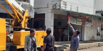 Prihatin Tidak Adanya Lampu Penerangan Jalan di Sekitaran Pasar Pelayanan Publik Rogojampi, Bacaleg Ini Ambil Langkah Cepat