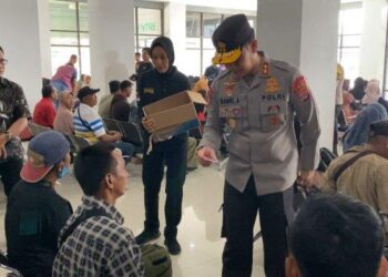 Buntut Maraknya TPPO, Kapolda Kaltara dan Bareskrim Polri Lakukan Cek Dokumen Penumpang di Nunukan