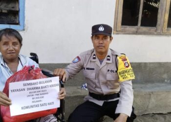 Bhabin Desa Tulamben Salurkan Bantuan Kepada Warga Menderita Gagal Ginjal
