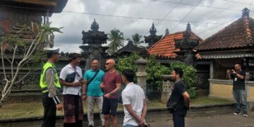 Personil Ops Nusa Agung Polres Bangli Sambangi Pura Kehen