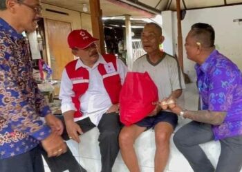 PMI Klungkung Bagikan Sembako Bagi Lansia, ODGJ dan Disabilitas