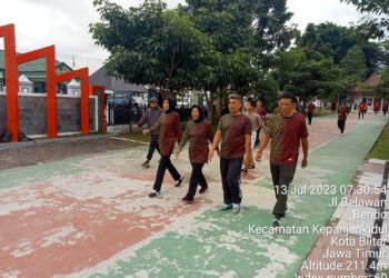 Jaga Kesehatan Agar Tetap Prima, Anggota Kodim 0808/Blitar Gelar Olahraga Bersama