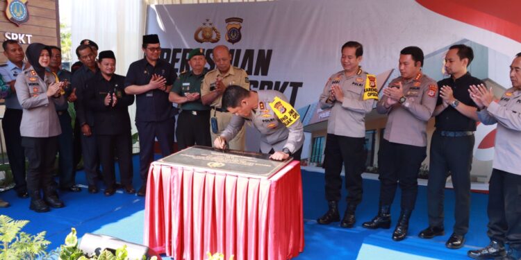 Kapolda DIY Resmikan Gedung SPKT Polres Kulonprogo untuk Peningkatan Pelayanan Kepolisian