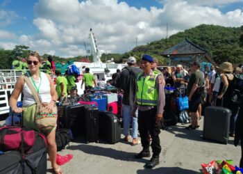 Sat Polairud Polres Karangasem Amankan Aktivitas Fast Boat di Dermaga Padangbai