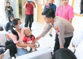 Hari Kesatuan Gerak Bhayangkari Ke – 71 Tahun 2023, Kapolres Bersama Ketua Bhayangkari Cabang Jembrana Gelar Bhakti Sosial