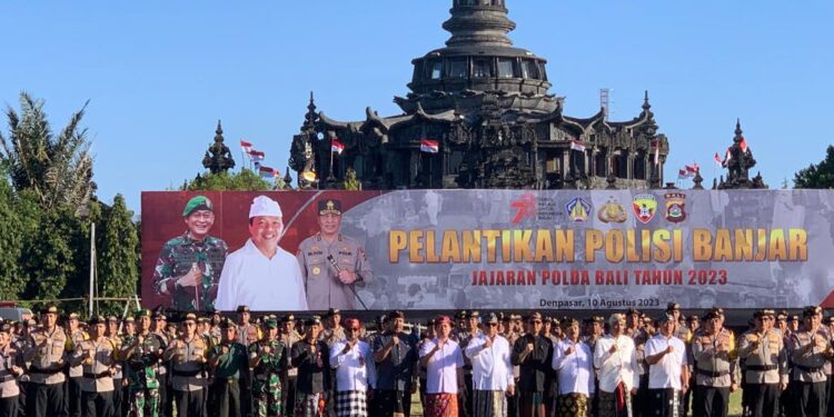 Kapolres Jembrana Menghadiri Pelantikan Polisi Banjar/RW