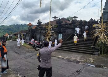 Pawas Polsek Pekutatan, Pantau Pengamanan Hari Raya Kuningan