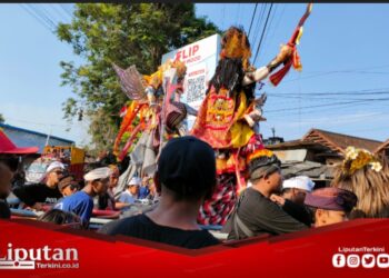 Lestarikan Adat Budaya, Pemerintah Desa Kebaman Gelar Pawai Budaya di HUT Kemerdekaan RI ke-78