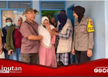 Komitmen Perhatian Kepada Masyarakat, Polwan Polisi RW Polresta Malang Kota Evakuasi Pasien ODGJ
